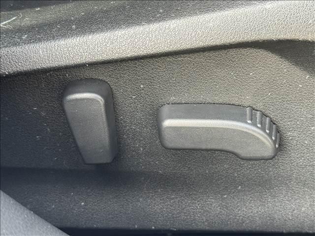 27158463_carP_l_9.jpg