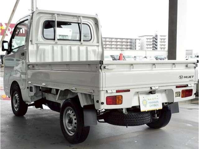24795684_carP_l_4.jpg