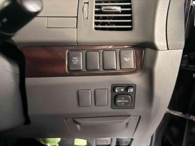 0310546A30260820W00211.jpg