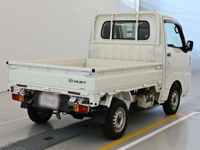 23554916_carP_l_6.jpg