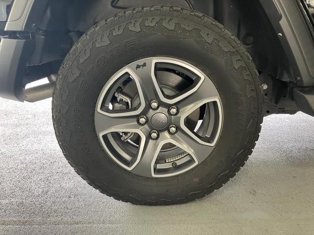 26947406_carP_l_5.jpg