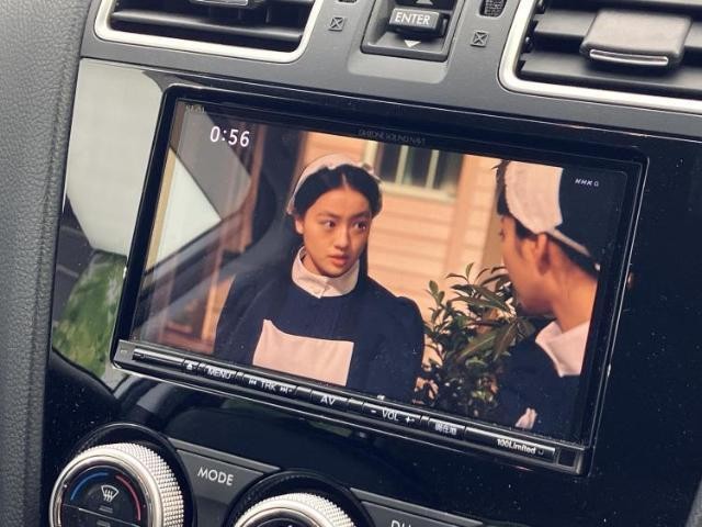 24035834_carP_l_6.jpg