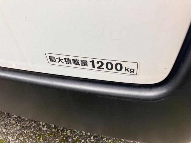 9540256A30261020W00316.jpg