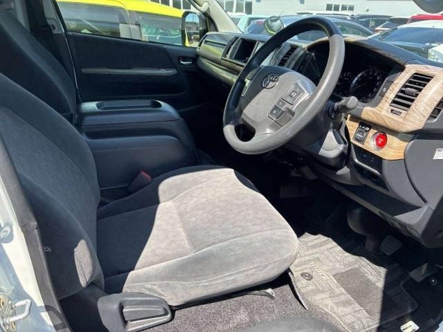 26799274_carP_l_4.jpg