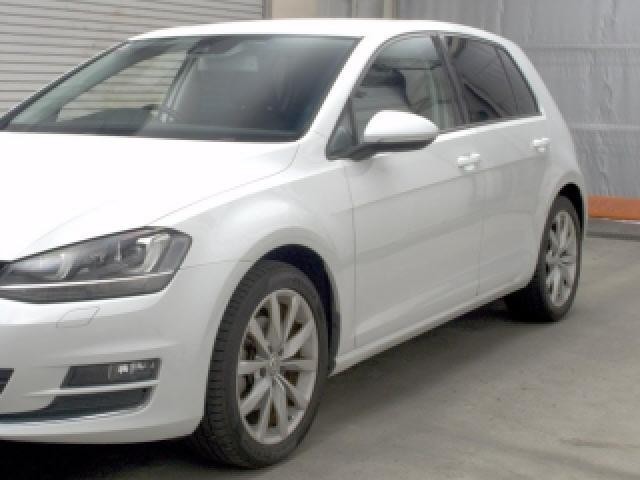 26183147_carP_l_10.jpg