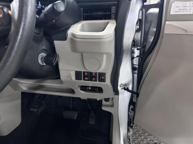 26844712_carP_l_7.jpg