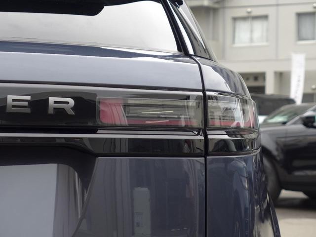 9730027A30260504W00111.jpg