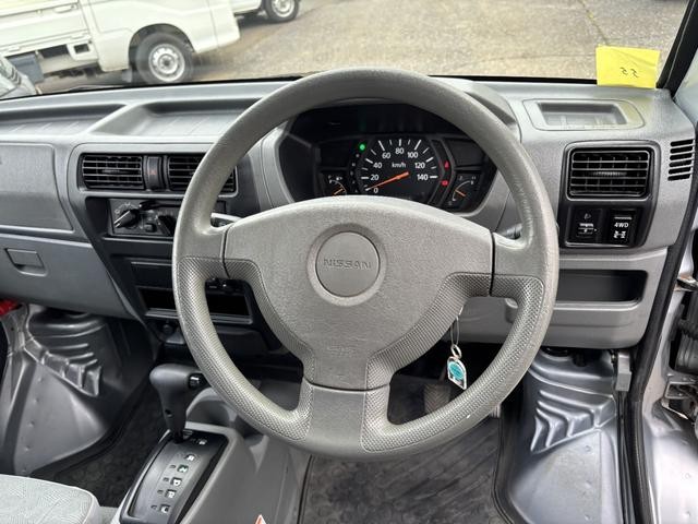 0520020A30261015W00202.jpg