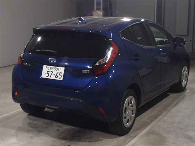 890341fe3bebe96aeb2c0ee3fd092c21.jpg