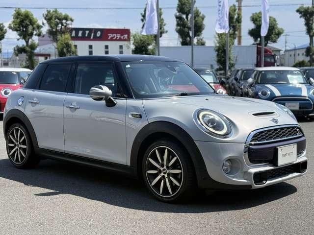 26002899_carP_l_12.jpg