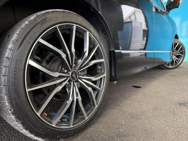 0508207A30261020W00115.jpg