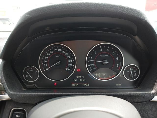 26084813_carP_l_2.jpg