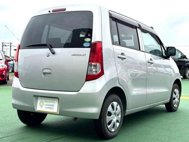 24486376_carP_l_3.jpg