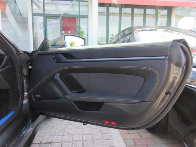 11019844_carP_l_5.jpg