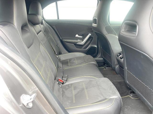 26861022_carP_l_2.jpg
