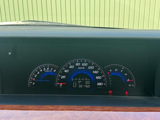 0700435A30260810W00104.jpg