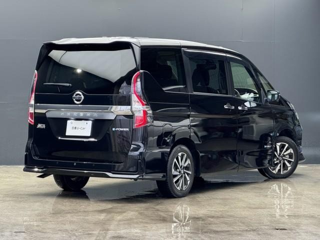 26085277_carP_l_3.jpg