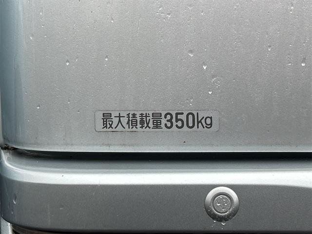 0403506A30261027W00310.jpg