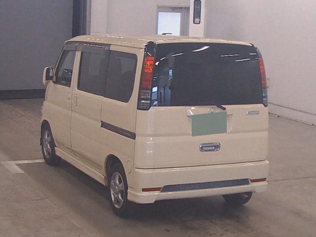 25050277_carP_l_3.jpg