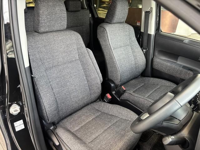 0541689A30260808W00218.jpg
