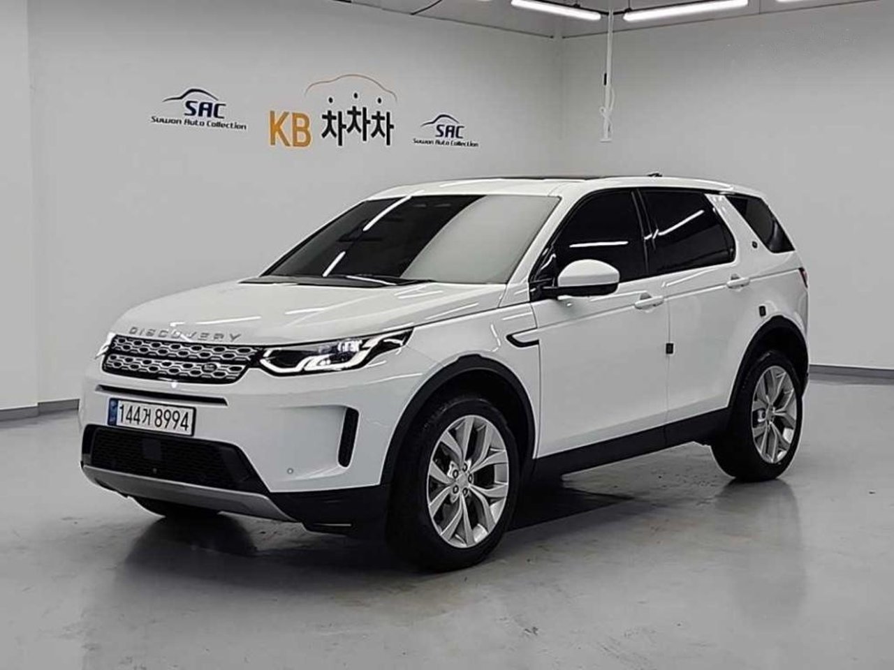 2021 Land Rover Rover, photo 1 of 1