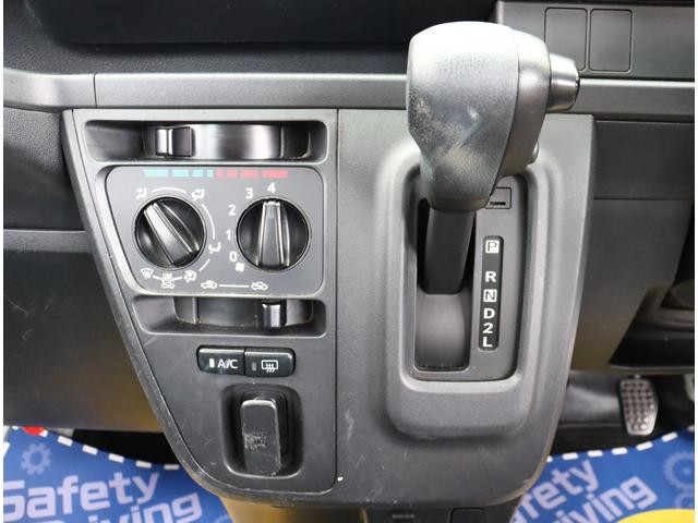 0551544A30260910W00319.jpg