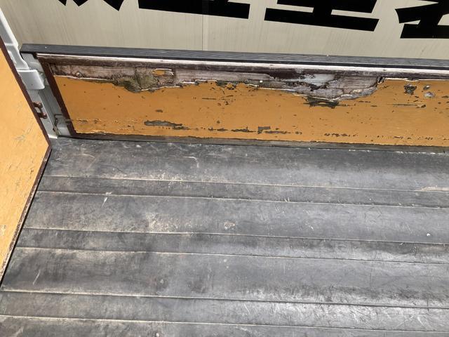 23898850_carP_l_6.jpg