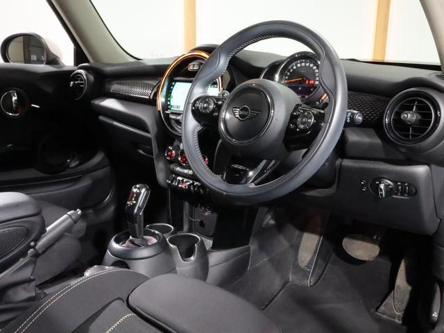 23225558_carP_l_11.jpg