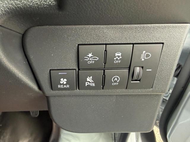 0128493A30260522W00112.jpg