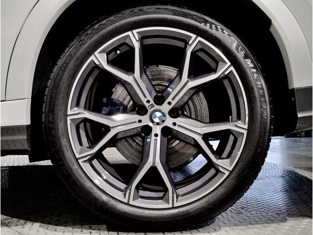 0701298A30261025W00215.jpg