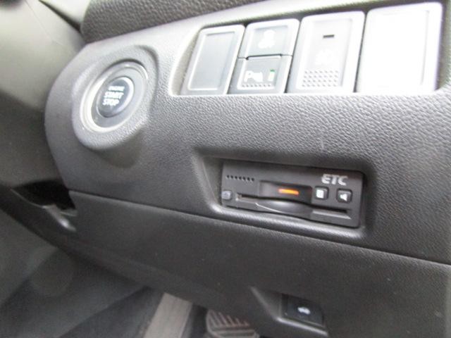 0705539A30260621W00118.jpg