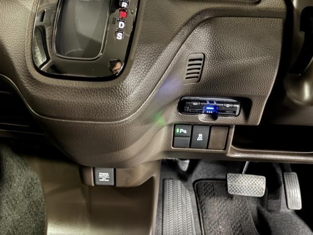 26469475_carP_l_16.jpg