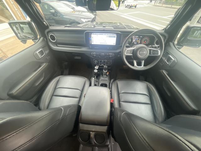 24608946_carP_l_12.jpg