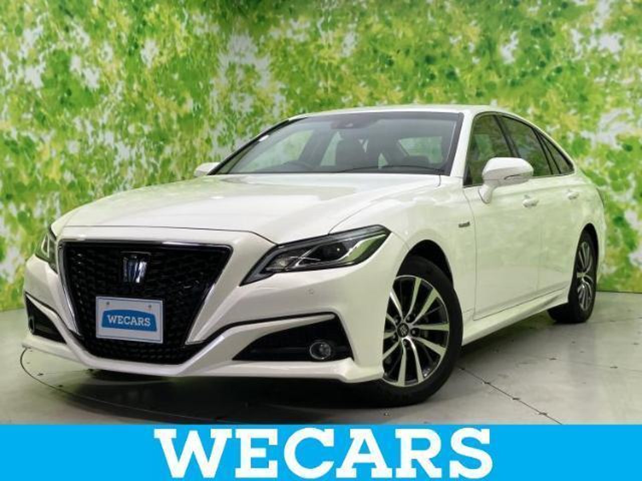 2019 Toyota Crown, photo 1 of 1