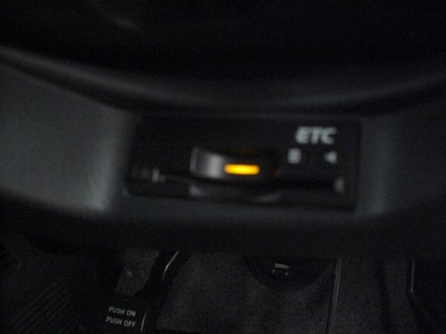 0903349A30261025W00114.jpg