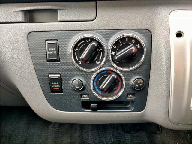 0506440A30260823W00216.jpg