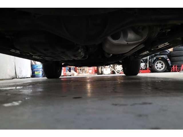 26102360_carP_l_19.jpg