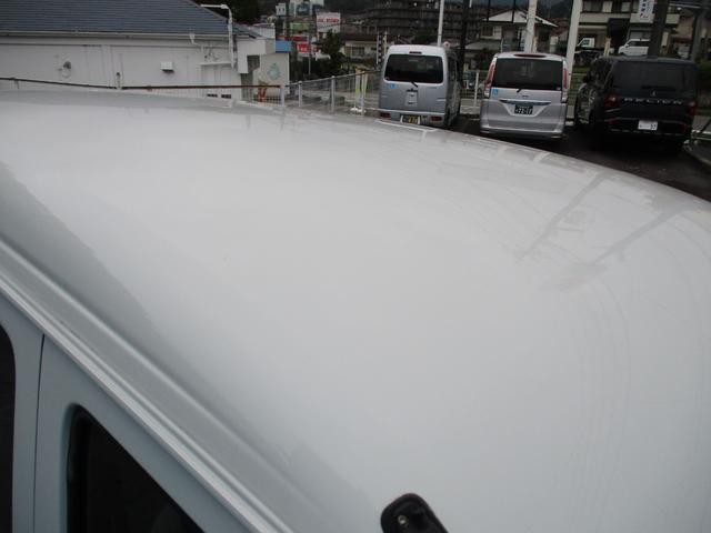 0580685A30261027W00213.jpg