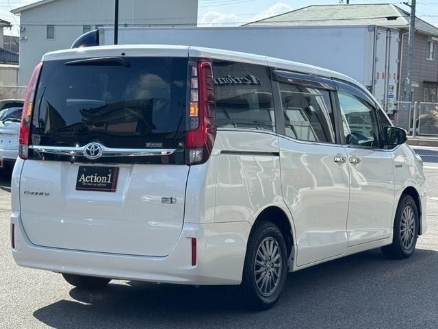 26204237_carP_l_13.jpg