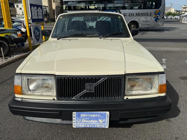9571870A30260418W00101.jpg