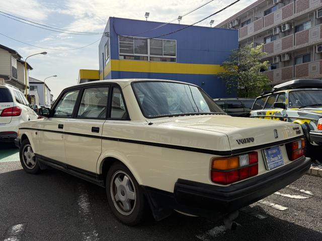9571870A30260418W00109.jpg