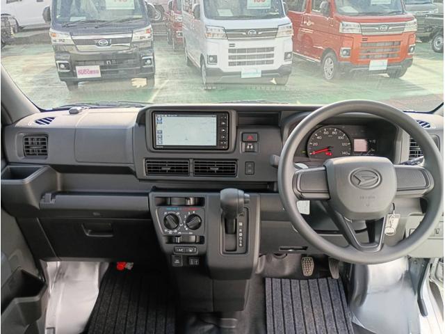 0500054A30260427W00315.jpg