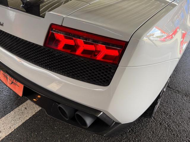 9800085A30260210W00319.jpg