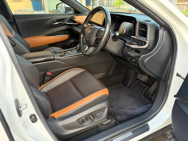 26204257_carP_l_14.jpg