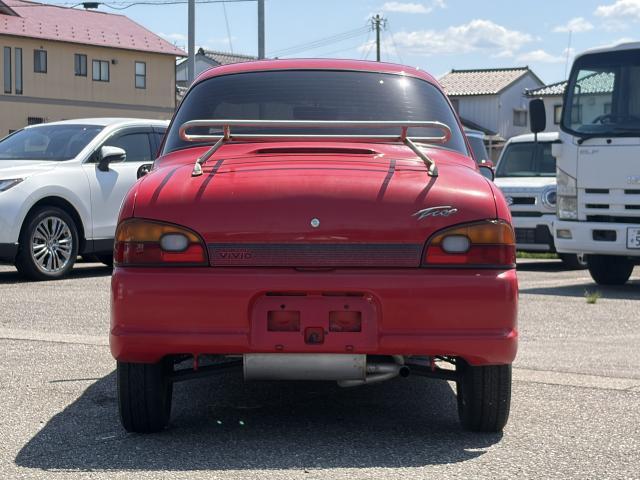 24199495_carP_l_14.jpg