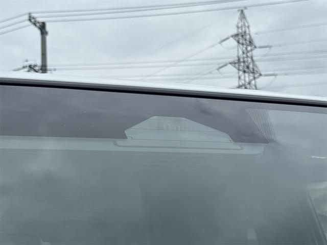 0201183A30260704W00112.jpg