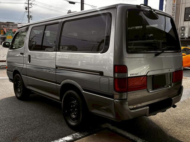 24199551_carP_l_10.jpg