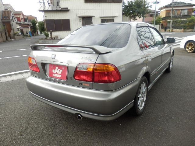 24886934_carP_l_10.jpg