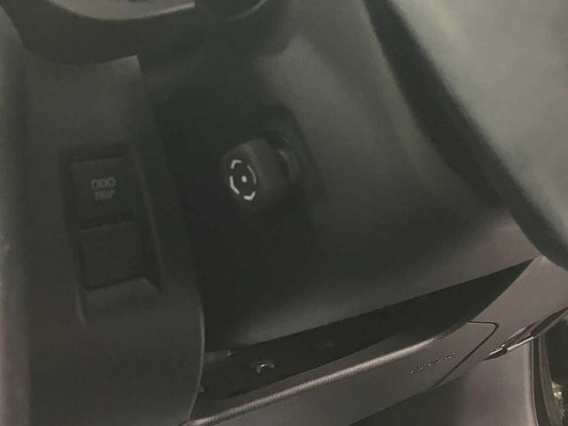 0303903A30260426W00116.jpg