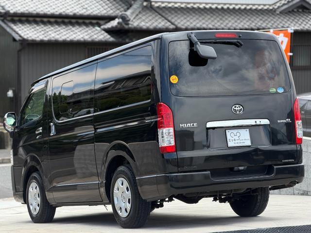 23747591_carP_l_4.jpg